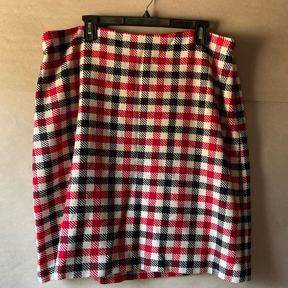 Talbots Dresses & Skirts - Talbots Red, Black & Cream Plaid Pencil Skirt
